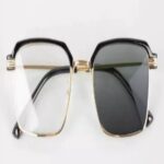 Photochromic reading glasses 602